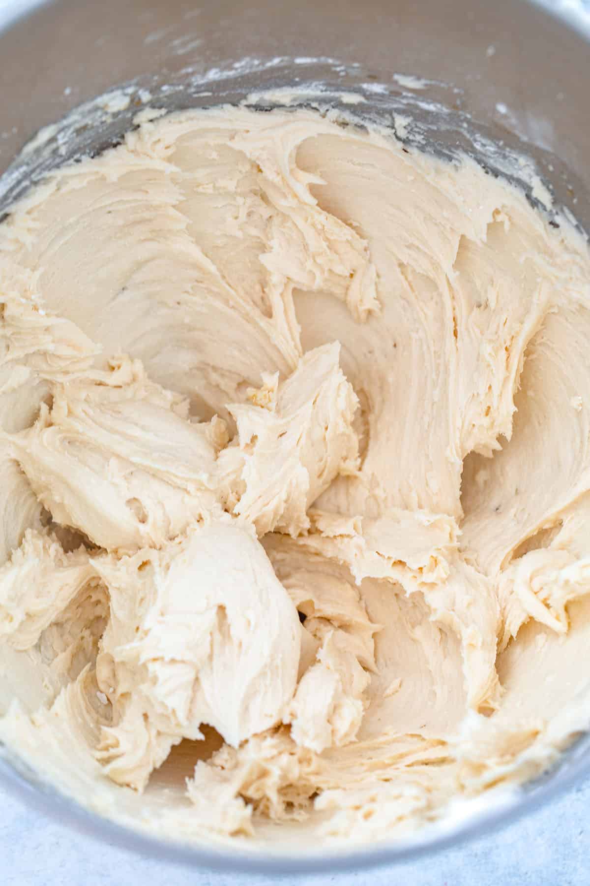 Baileys buttercream frosting in a mixing bowl.