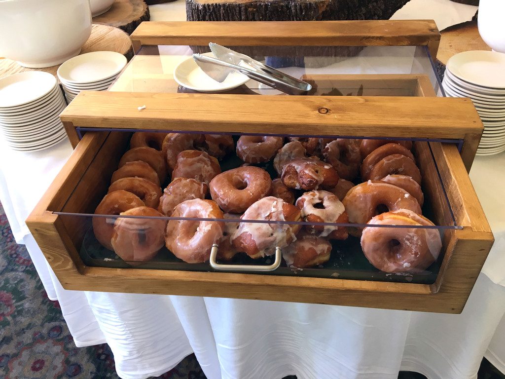 Basin-Harbor-Club-Breakfast-Doughnuts