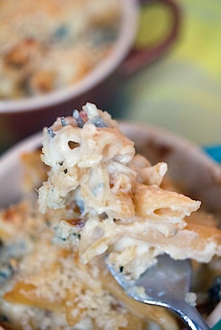 Caramelized Onion, Prosciutto, and Gorgonzola Mac and Cheese 11.jpg