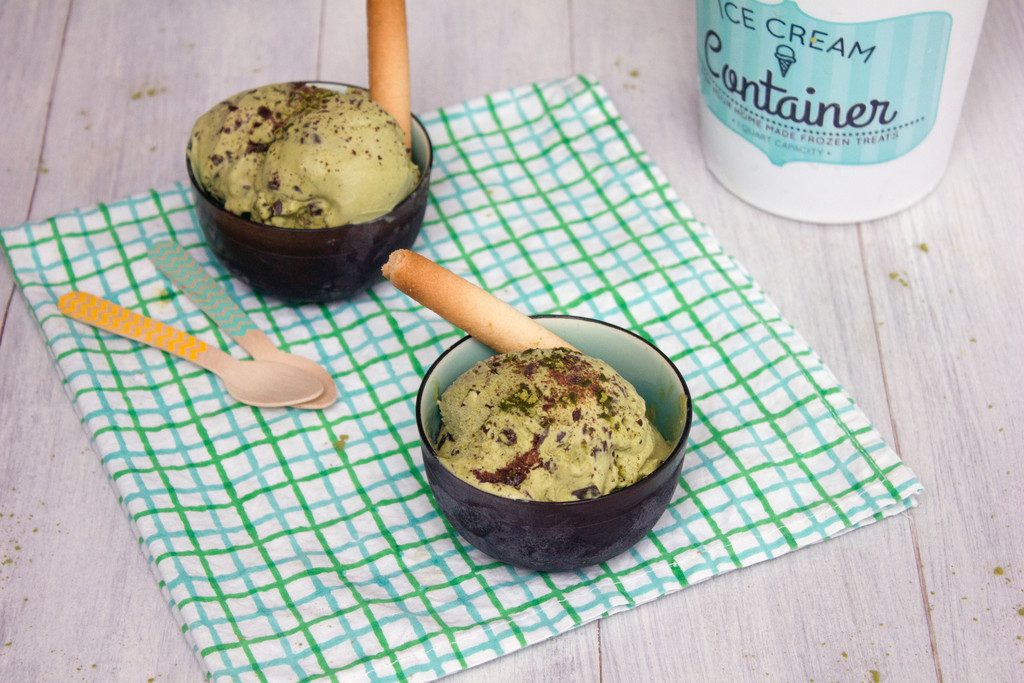 Chocolate Matcha Green Tea Ice Cream -- A refreshing ice cream packed with flavor and antioxidants! | wearenotmartha.com