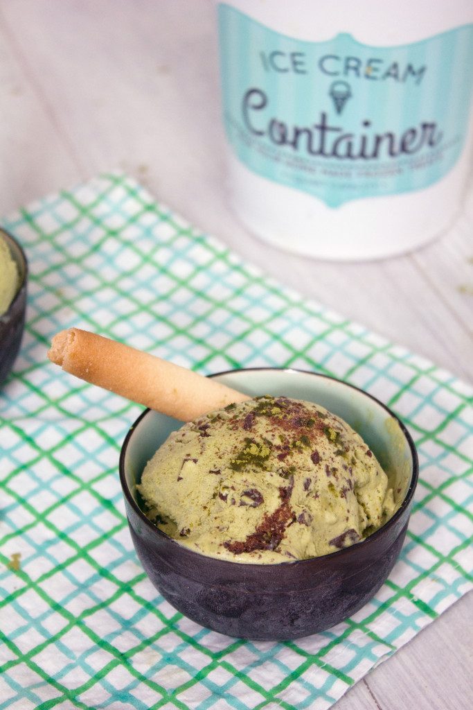 Chocolate Matcha Green Tea Ice Cream -- A refreshing ice cream packed with flavor and antioxidants! | wearenotmartha.com