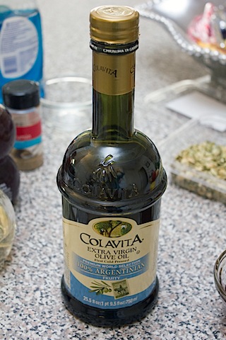 Crispy Kale Salad Colavita EVOO.jpg