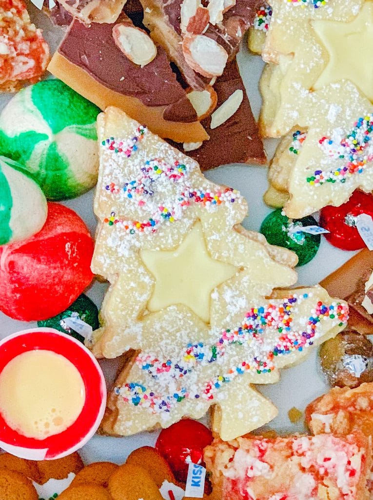 How to Arrange a Holiday Cookie Platter