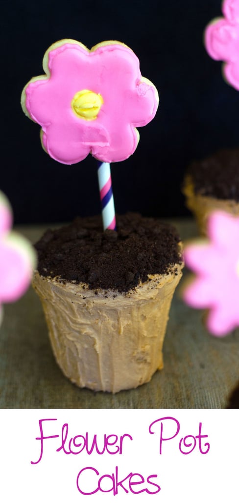 Flower Pot Cakes {Wilton Treat Team}