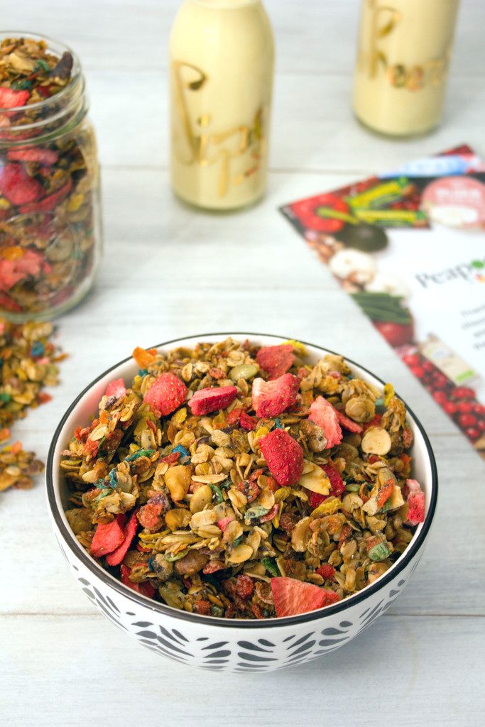 Fruity Granola -- This granola made with Fruity Pebbles and freeze-dried strawberries makes the perfect hostess gift! | wearenotmartha.com