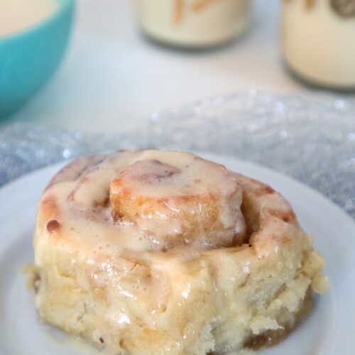 Gingerbread Rolls with Eggnog Glaze -- Gingerbread Rolls with Eggnog Glaze take the classic cinnamon roll and give it a holiday spin. With the zing of ginger and sweet eggnog flavor, these buns make the perfect Christmas breakfast | wearenotmartha.com