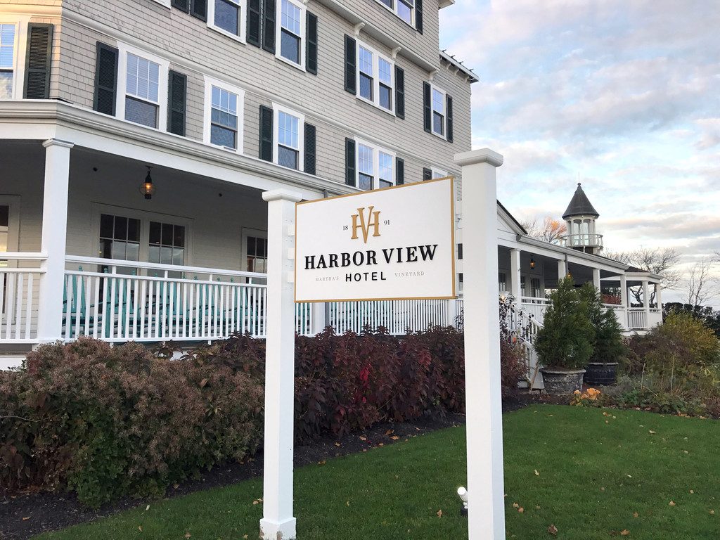 Harbor View Hotel on Martha's Vineyard -- A mini vacation in the off-season | wearenotmartha.com