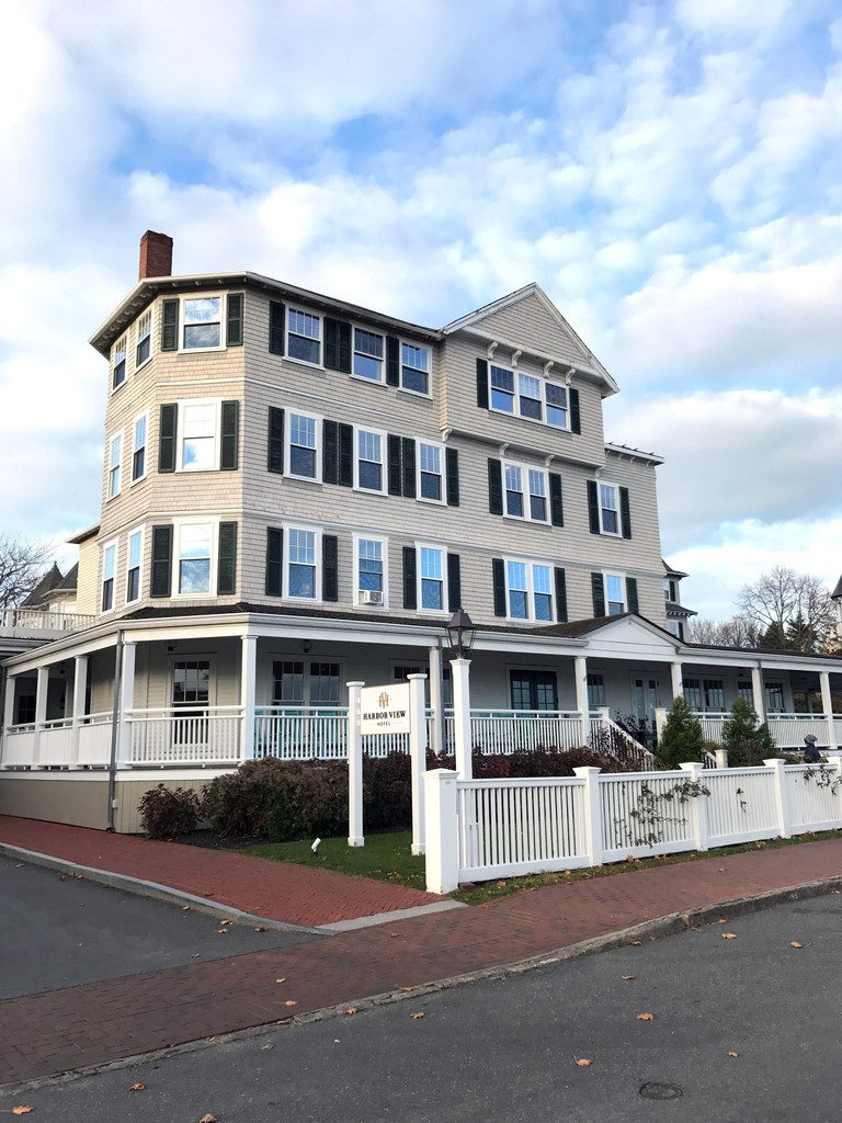 Harbor View Hotel on Martha's Vineyard -- A mini vacation in the off-season | wearenotmartha.com