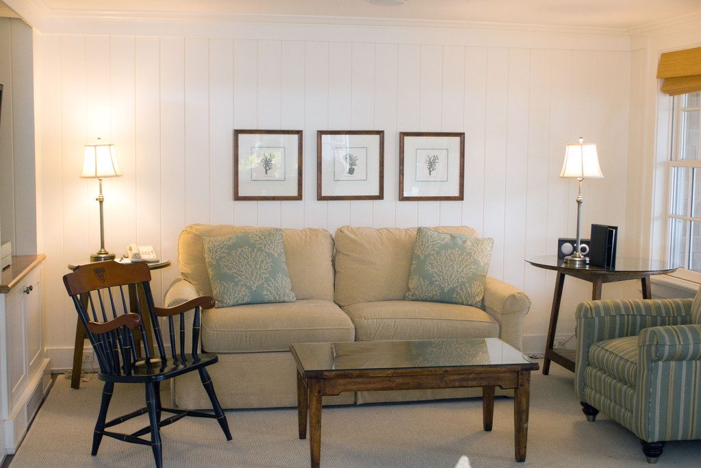 Harbor View Hotel on Martha's Vineyard -- A mini vacation in the off-season | wearenotmartha.com