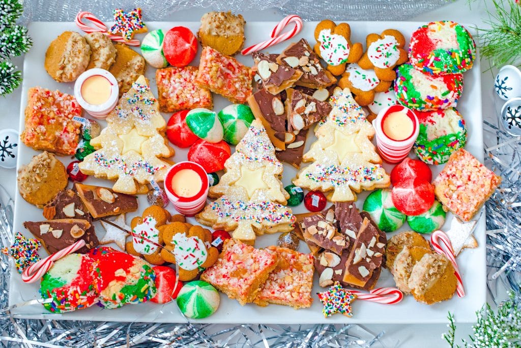 First Christmas cookie platter of the season : r/Baking