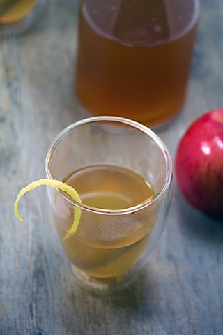 Honey Apple-Bourbon Toddy 5.jpg