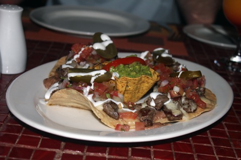 Los-Cabos-Honeymoon-Sheraton-Nachos.jpg