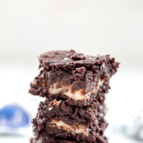 Mint Chocolate Brownies -- These Mint Chocolate Brownies will make everyone in the world fall in love with the mint chocolate flavor combination. They're ooey, gooey, and perfectly fudgy and minty | wearenotmartha.com