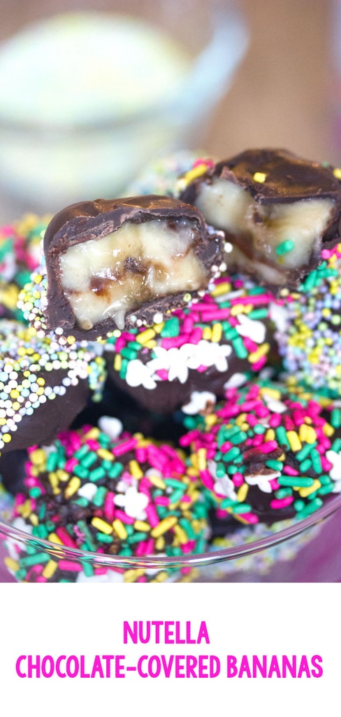 Nutella Chocolate-Covered Bananas -- These Nutella Chocolate-Covered Bananas are super simple to make, but you won't be able to stop eating them! They're the perfect sweet treats | wearenotmartha.com #nutella #bananas #chocolatecovered #frozenbananas