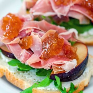 These Open-Faced Prosciutto and Plum Sandwiches make for an incredibly easy, light, and seasonal summer dinner that is likely just what the doctor ordered!