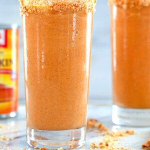 Pumpkin Pie Milkshake -- There may be a chill in the air this fall, but there's no bad time for a milkshake... Especially if it's a Pumpkin Pie Milkshake with caramel drizzle and graham cracker rim! | wearenotmartha.com
