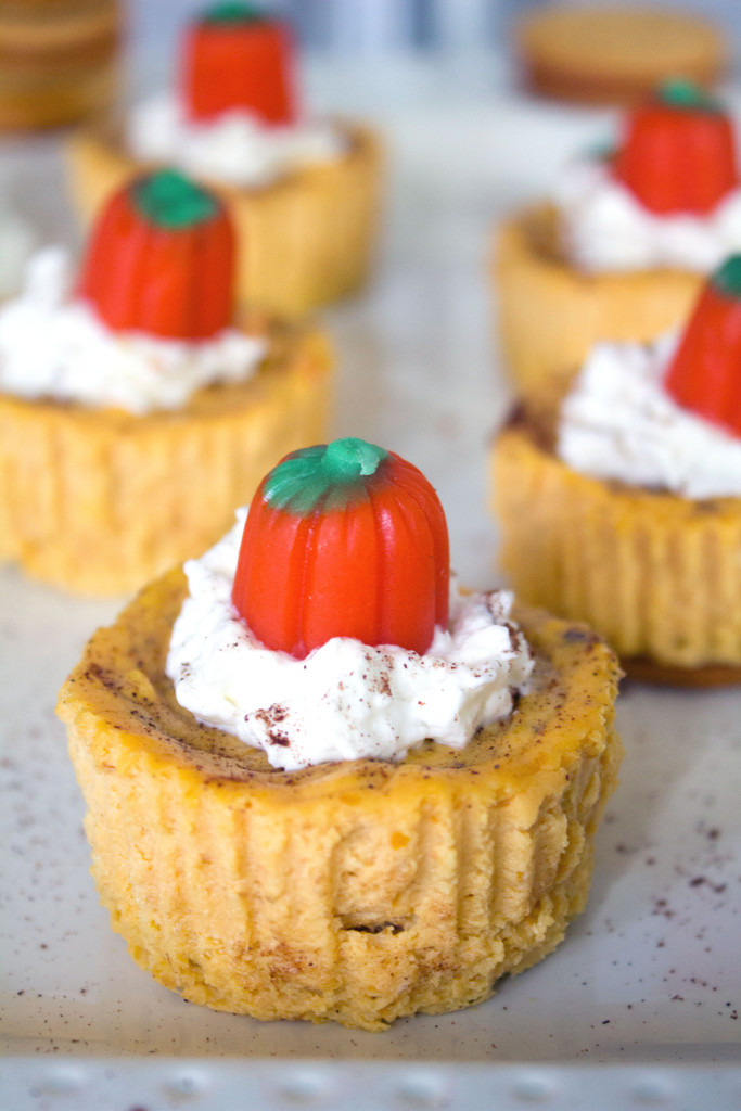 Pumpkin Spice Oreo Mini Cheesecakes Recipe | We are not Martha