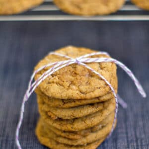 Pumpkin Toffee Gingersnaps -- These Pumpkin Toffee Gingersnaps are deliciously soft and chewy cookies packed with sweet fall flavor! | wearenotmartha.com