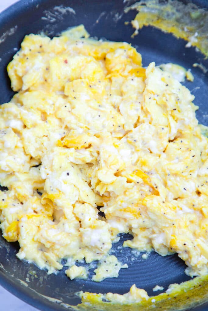 Scrambled eggs in skillet