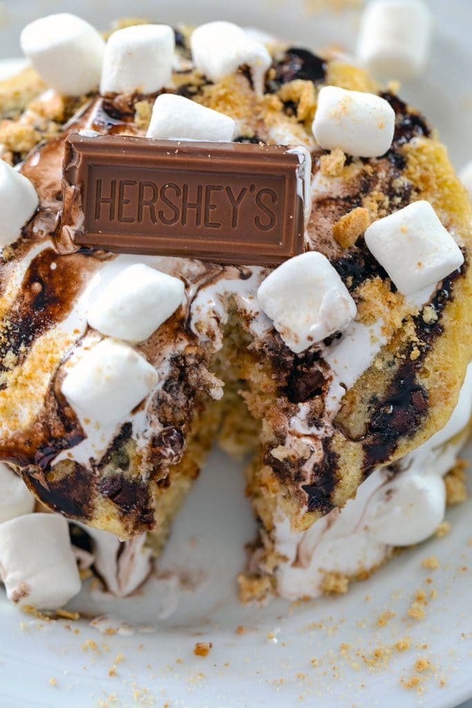 Featured image of post Easiest Way to Make S&#039;mores Pancakes Near Me