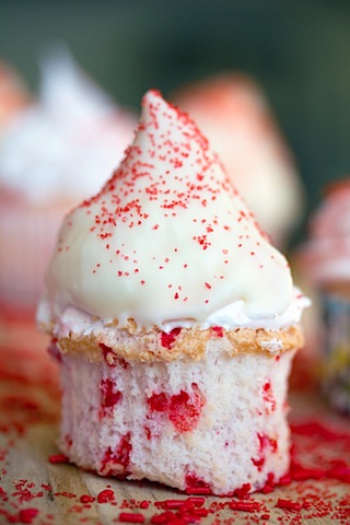 Sprinkles Book Red Cupcakes 13.jpg