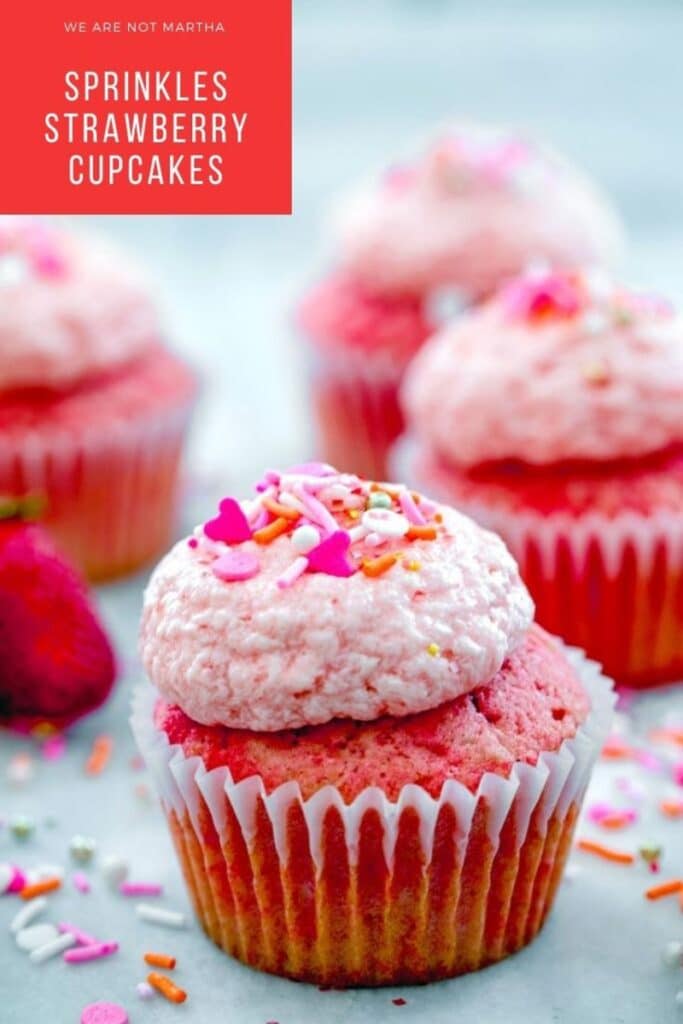 These strawberry cupcakes are Sprinkles strawberry cupcake copycats and are so delicious! | wearenotmartha.com #cupcakes #strawberry #strawberrycupcakes #sprinkles