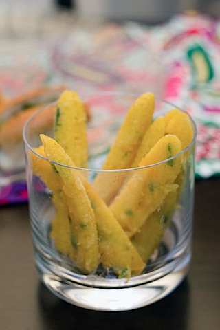 https://wearenotmartha.com/wp-content/uploads/Tiny-Food-Party-Corn-Sticks.jpg