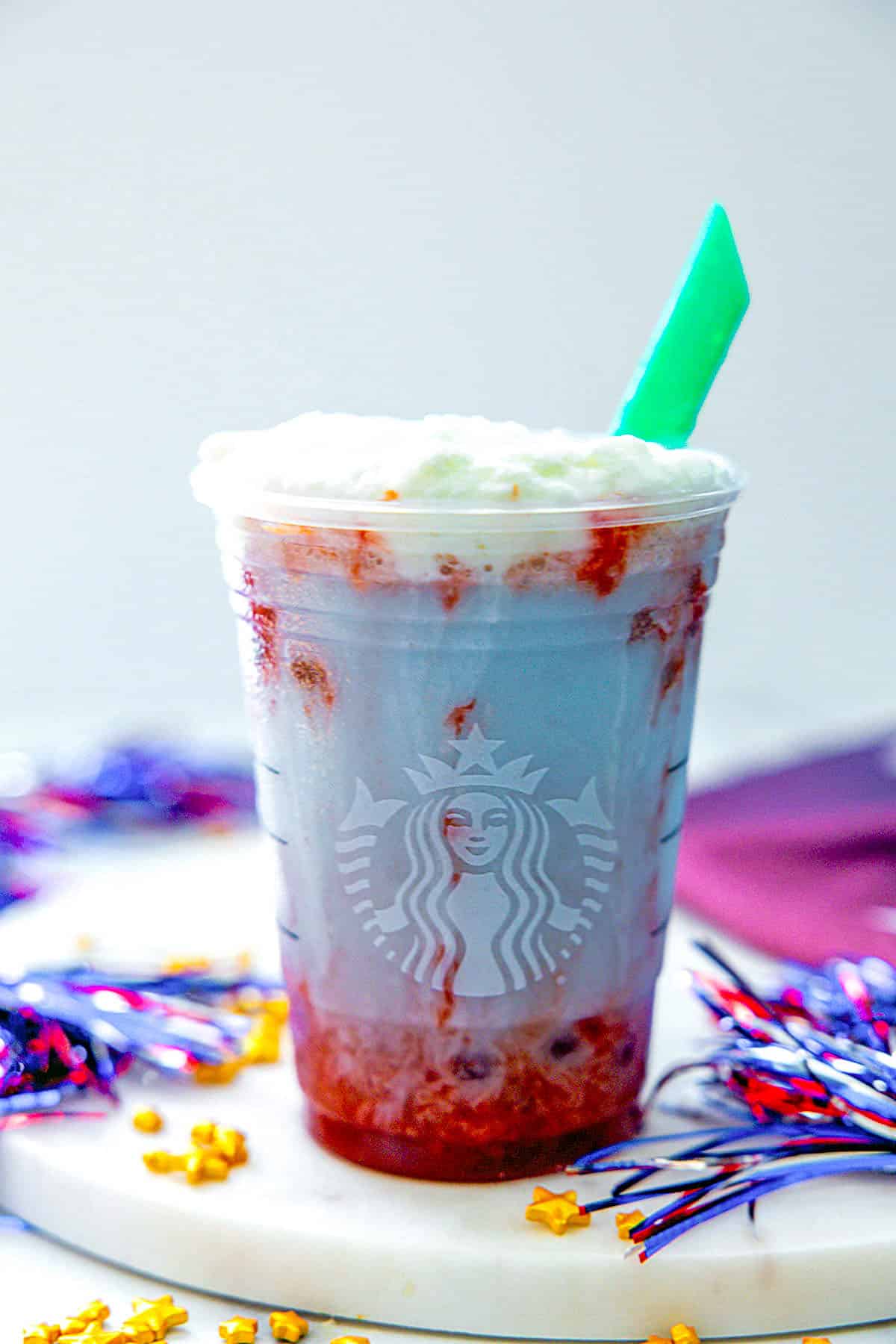 Firework Frappuccino {Starbucks Copycat} Firework Frappuccino {Starbucks Copycat}