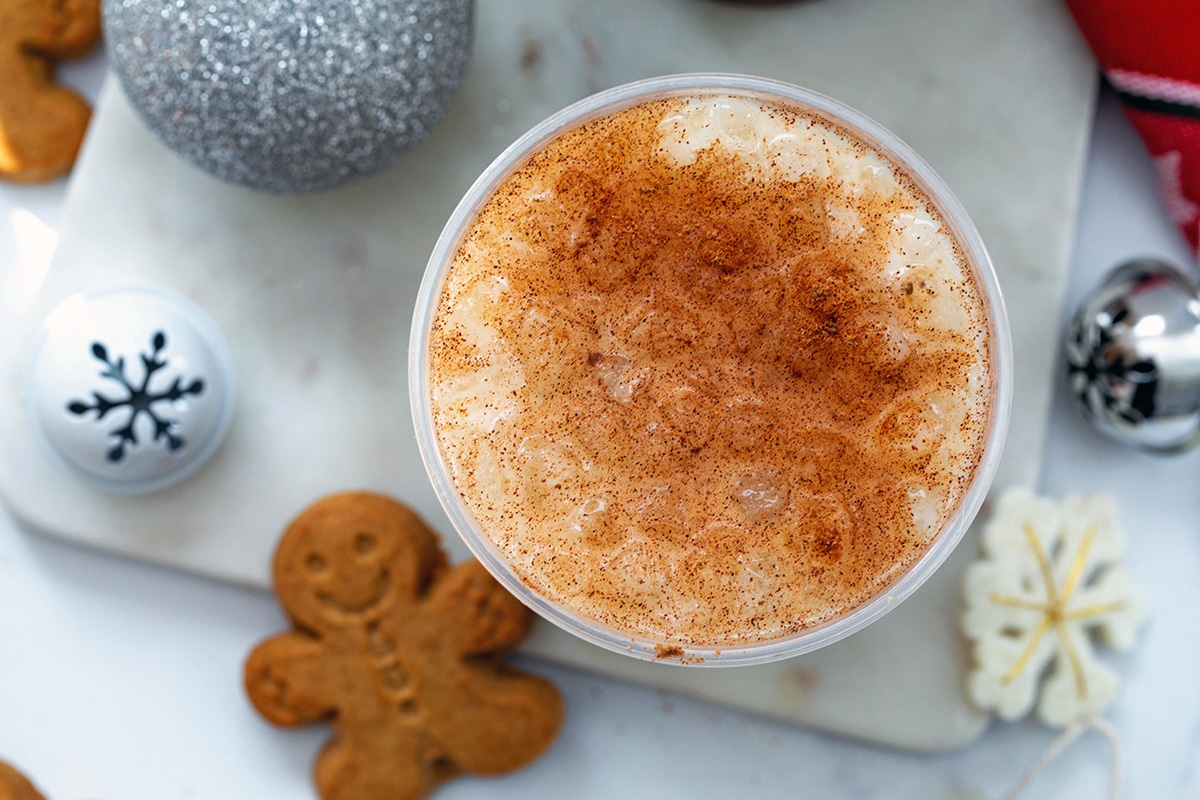 Homemade Gingerbread Latte (Starbucks Copycat Recipe)