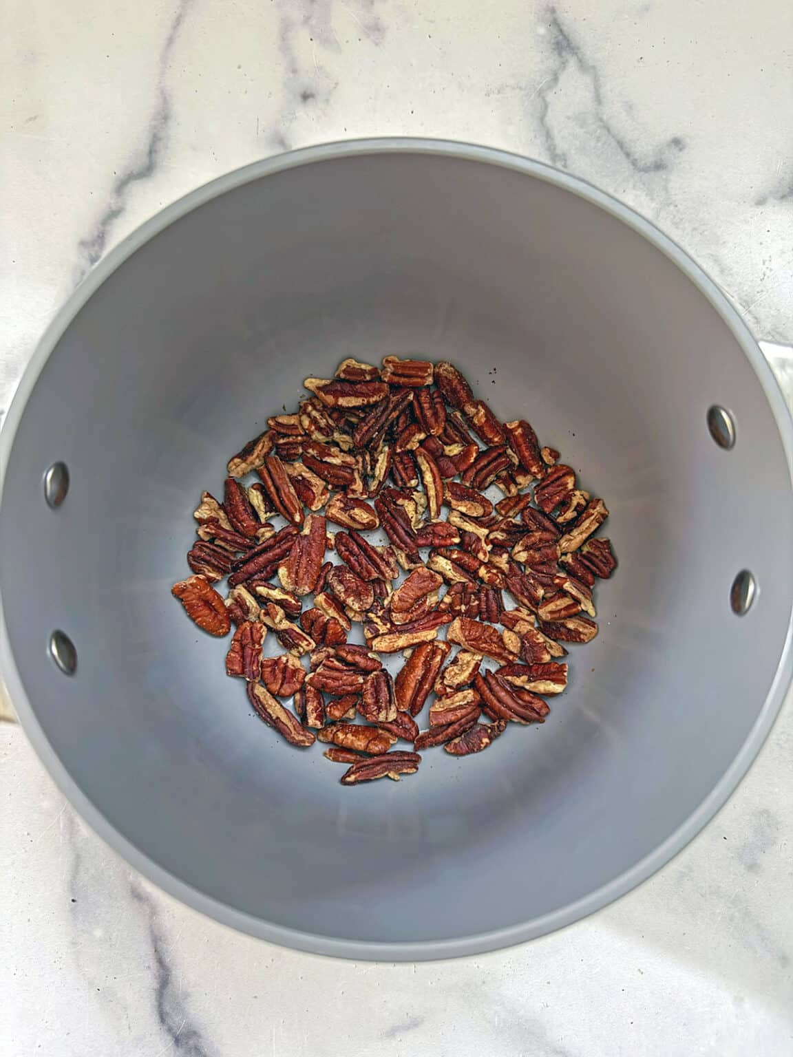 Iced Pecan Crunch Oatmilk Latte {Starbucks Copycat} - We are not Martha